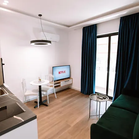 Barrikada Str Modern - The Nest Appartement *