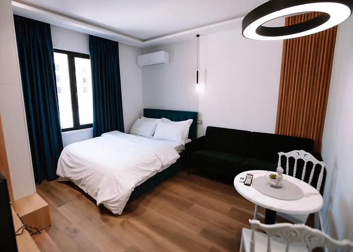 Barrikada Str - The Nest