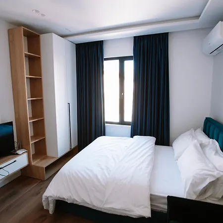 Barrikada Str Modern - The Nest * تيرانا